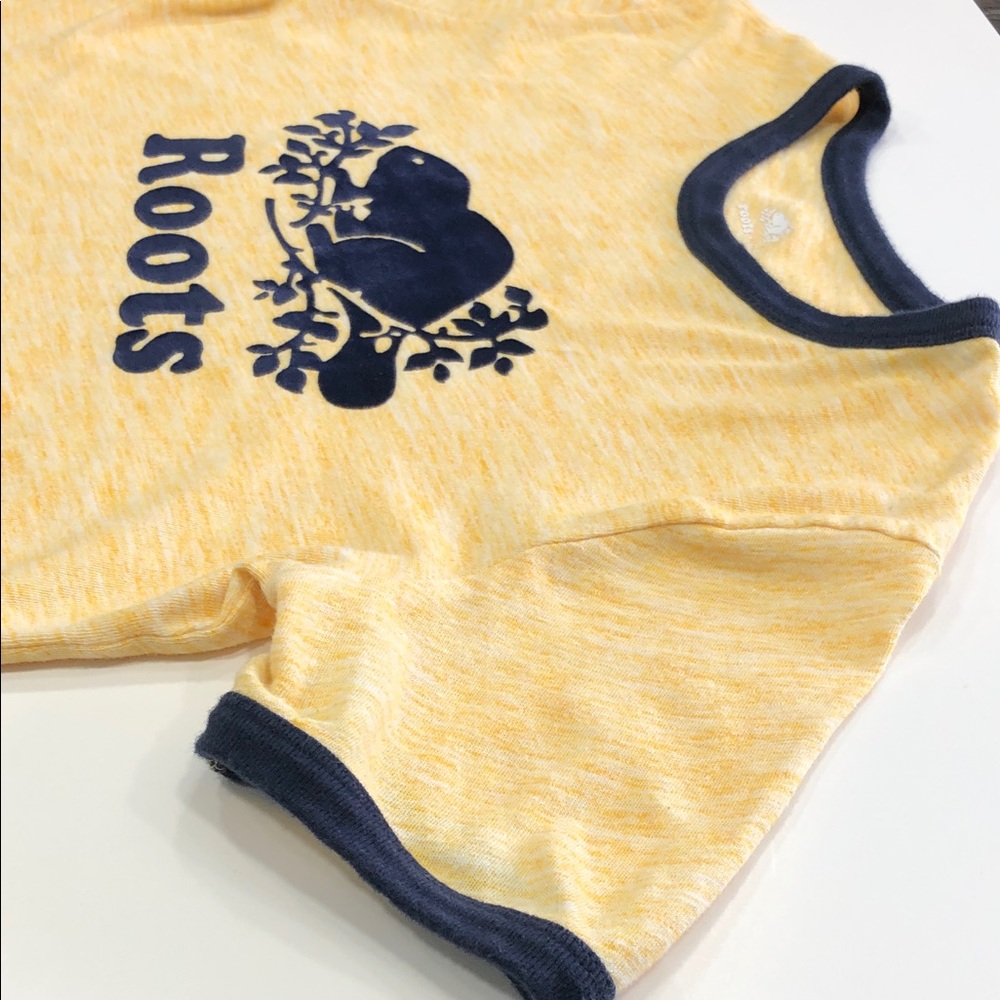 🦫Roots Kids T-Shirt – Medium (7–8 Yrs) – Heathered Yellow with Navy Blue Trim - Picture 4 of 8